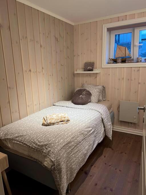 Tjodalyng - Ved Viksfjord - Sokkelleilighet Larvik Exterior foto